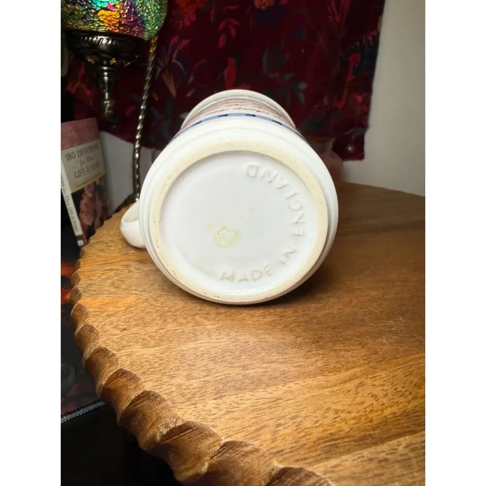 New Vintage (only displayed) RARE Made in England Emma Lazarus Mug